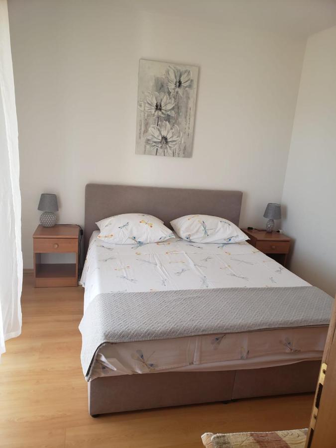 Apartmani Ciklic Dobropoljana Exterior photo